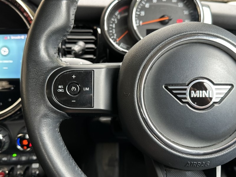 2022 (72) MINI HATCHBACK 1.5 Cooper Classic 5dr Auto 5900063