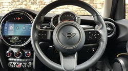 2022 (72) MINI HATCHBACK 1.5 Cooper Classic 5dr Auto 5900083