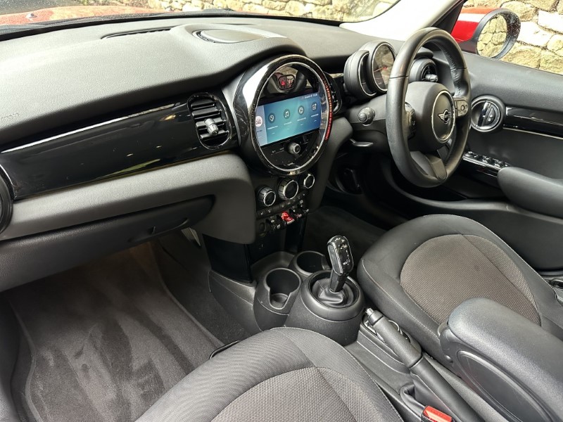 2022 (72) MINI HATCHBACK 1.5 Cooper Classic 5dr Auto 5900068