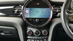 2022 (72) MINI HATCHBACK 1.5 Cooper Classic 5dr Auto 5900085