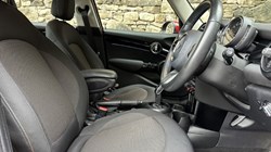 2022 (72) MINI HATCHBACK 1.5 Cooper Classic 5dr Auto 5900053