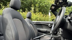 2017 (67) MINI CONVERTIBLE 1.5 Cooper 2dr 5829601