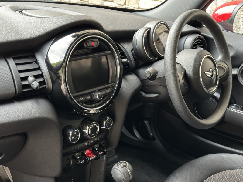 2017 (67) MINI CONVERTIBLE 1.5 Cooper 2dr 5829554