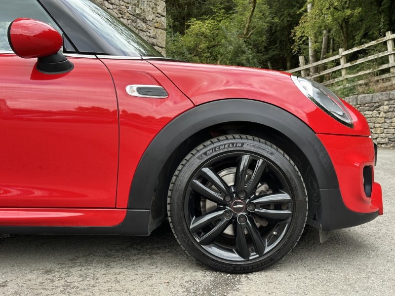 2017 (67) MINI CONVERTIBLE 1.5 Cooper 2dr 5829582
