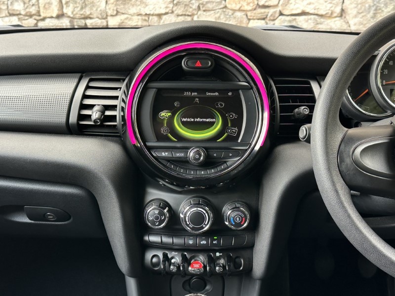 2017 (67) MINI CONVERTIBLE 1.5 Cooper 2dr 5829570