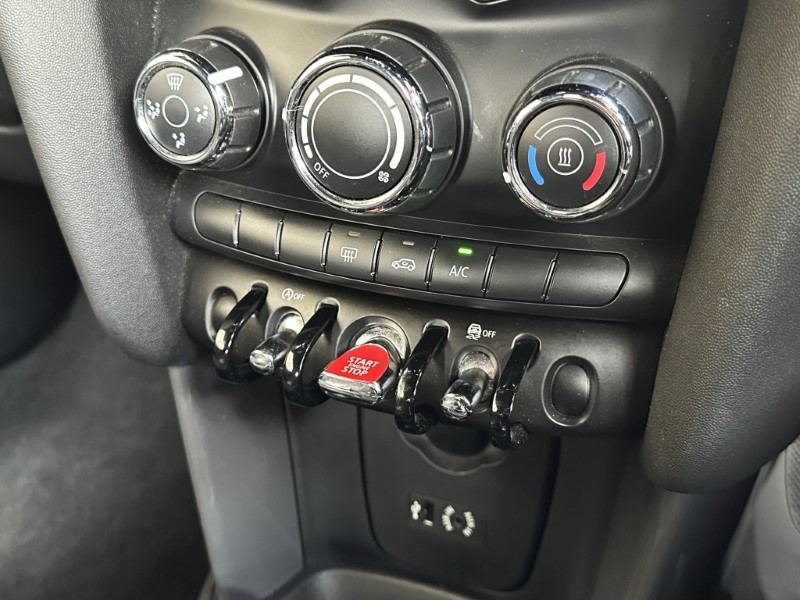 2017 (67) MINI CONVERTIBLE 1.5 Cooper 2dr 5829541