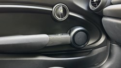 2017 (67) MINI CONVERTIBLE 1.5 Cooper 2dr 5829543