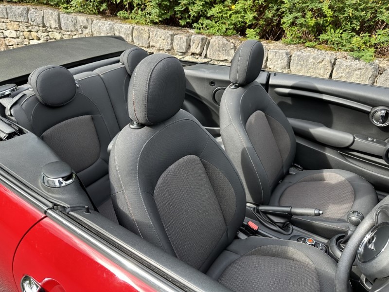 2017 (67) MINI CONVERTIBLE 1.5 Cooper 2dr 5829600