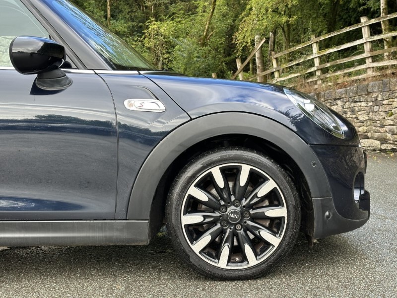 2020 (20) MINI HATCHBACK 2.0 Cooper S Exclusive II 5dr Auto 5874832
