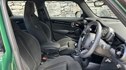 2022 (22) MINI HATCHBACK 1.5 Cooper Sport 5dr 5838097