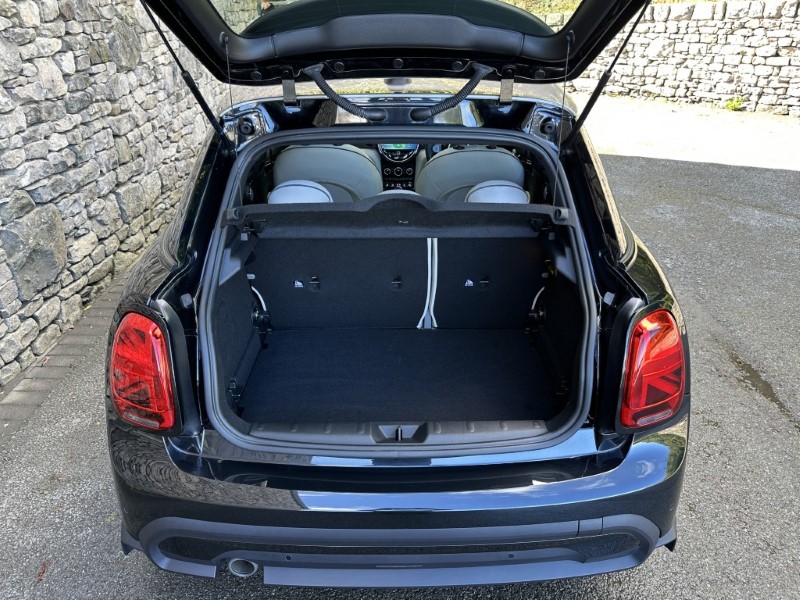 2024 (73) MINI HATCHBACK 1.5 Cooper Exclusive Premium Plus 5dr Auto 5862137