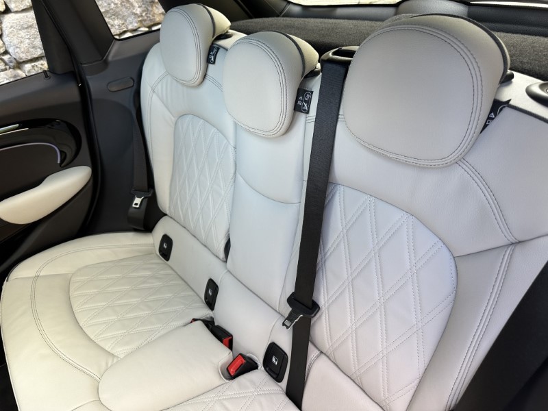 2024 (73) MINI HATCHBACK 1.5 Cooper Exclusive Premium Plus 5dr Auto 5862158