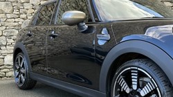 2024 (73) MINI HATCHBACK 1.5 Cooper Exclusive Premium Plus 5dr Auto 5862195