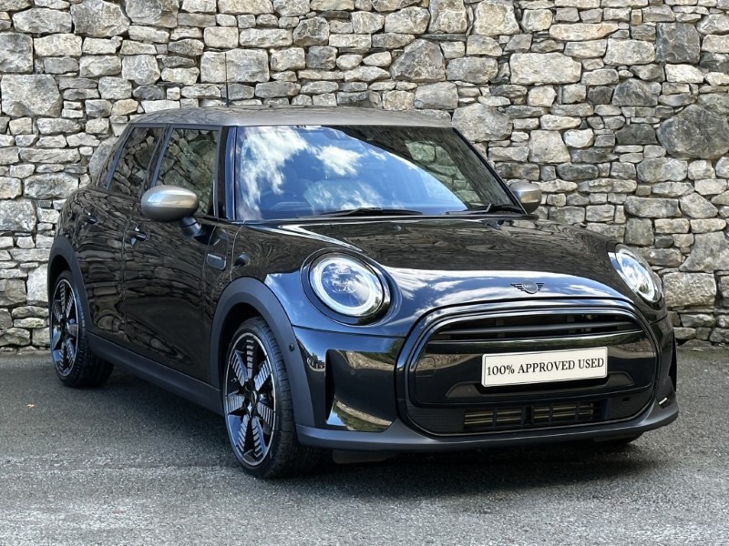 2024 (73) MINI HATCHBACK 1.5 Cooper Exclusive Premium Plus 5dr Auto