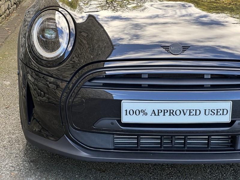2024 (73) MINI HATCHBACK 1.5 Cooper Exclusive Premium Plus 5dr Auto 5862153
