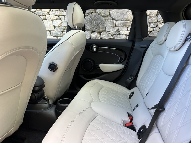 2024 (73) MINI HATCHBACK 1.5 Cooper Exclusive Premium Plus 5dr Auto 5862157