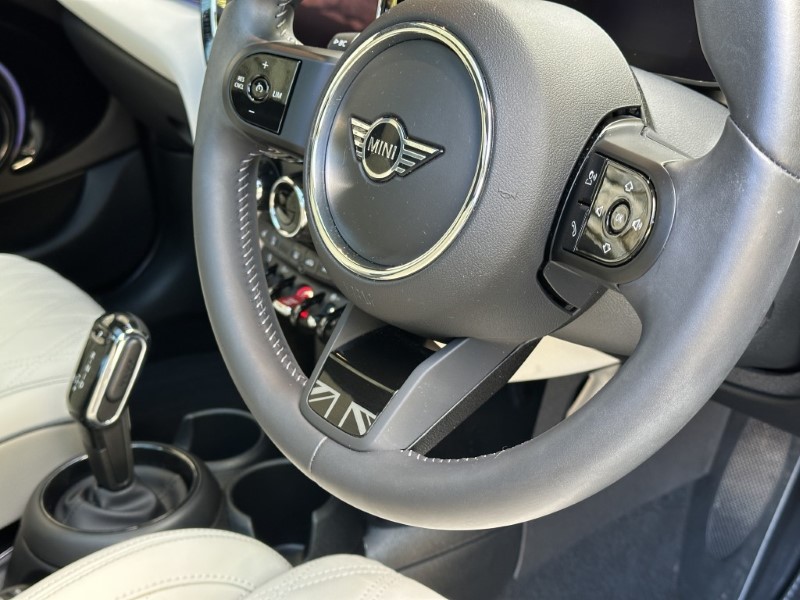 2024 (73) MINI HATCHBACK 1.5 Cooper Exclusive Premium Plus 5dr Auto 5862140