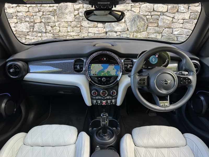 2024 (73) MINI HATCHBACK 1.5 Cooper Exclusive Premium Plus 5dr Auto 5862179