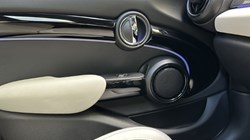 2024 (73) MINI HATCHBACK 1.5 Cooper Exclusive Premium Plus 5dr Auto 5862145