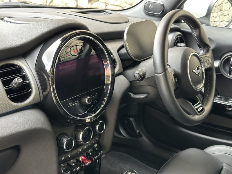 2024 (24) MINI CONVERTIBLE 2.0 John Cooper Works Premium Plus 2dr Auto 5826406
