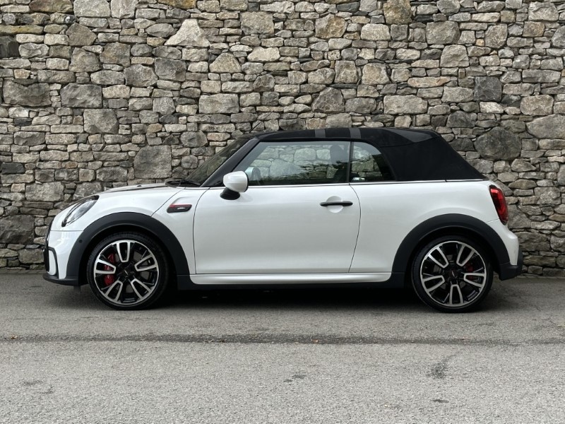 2024 (24) MINI CONVERTIBLE 2.0 John Cooper Works Premium Plus 2dr Auto 5826400
