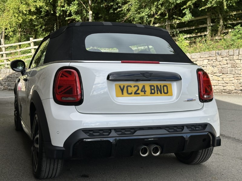 2024 (24) MINI CONVERTIBLE 2.0 John Cooper Works Premium Plus 2dr Auto 5826373