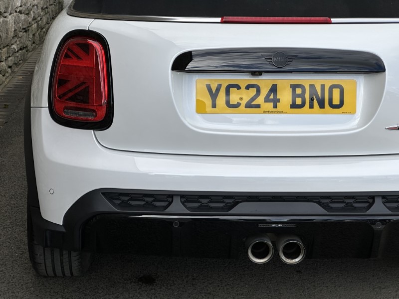 2024 (24) MINI CONVERTIBLE 2.0 John Cooper Works Premium Plus 2dr Auto 5826374