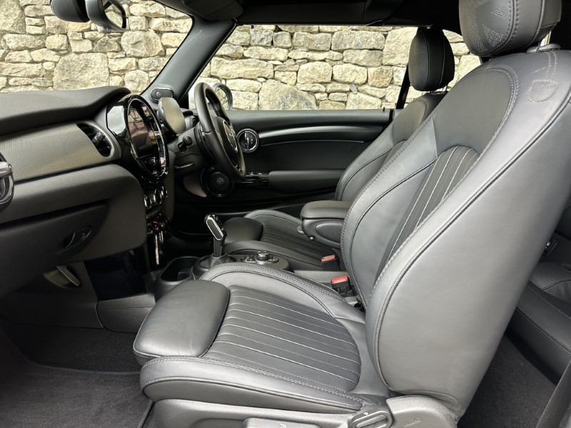 2024 (24) MINI CONVERTIBLE 2.0 John Cooper Works Premium Plus 2dr Auto 5826404