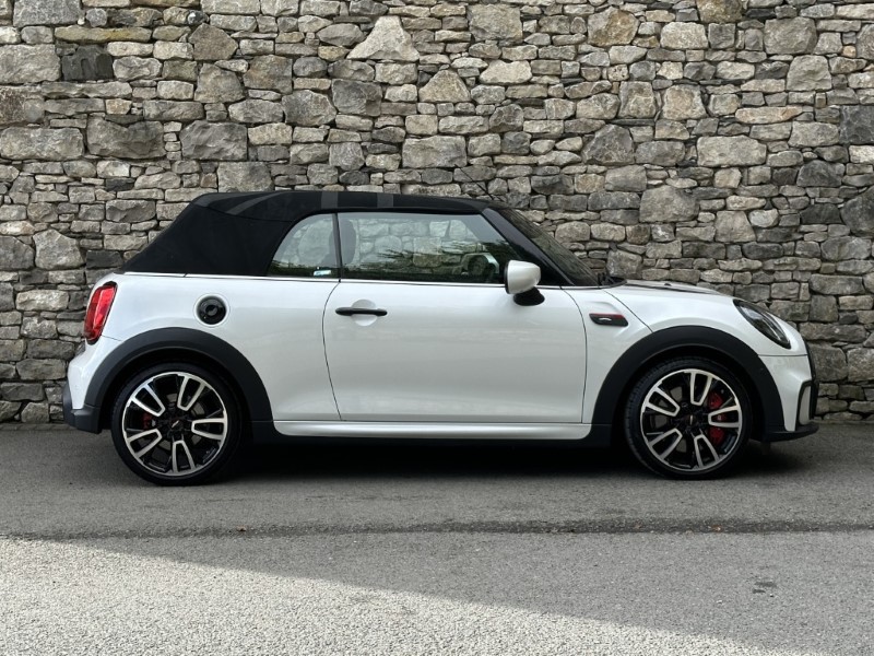 2024 (24) MINI CONVERTIBLE 2.0 John Cooper Works Premium Plus 2dr Auto 5826372