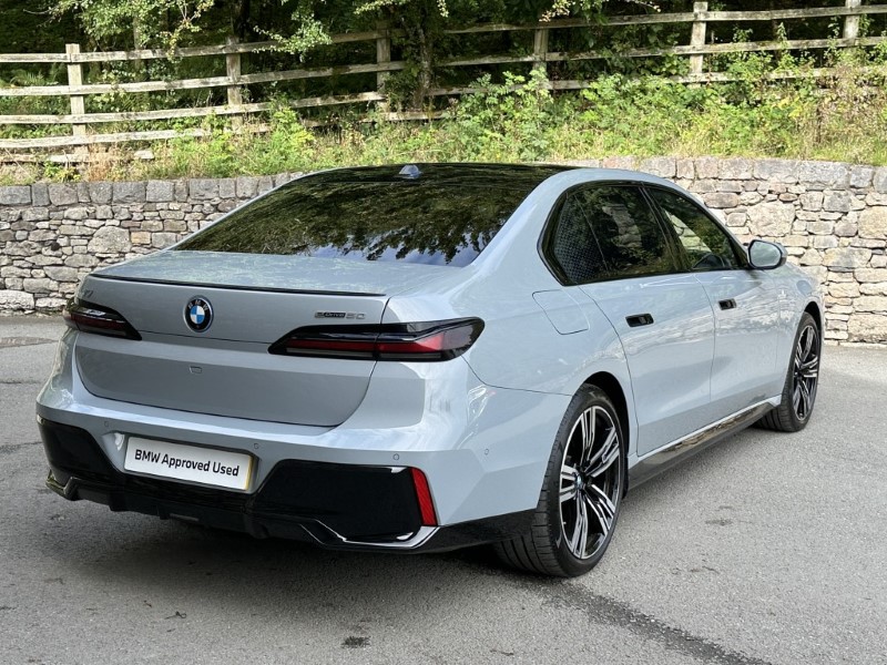 2024 (24) BMW I7 eDrive50 M Sport 5859215