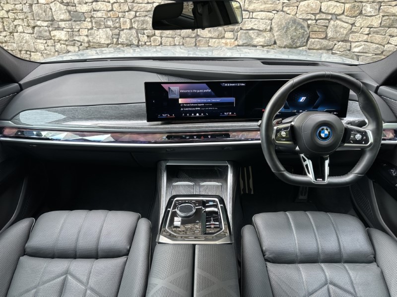 2024 (24) BMW I7 eDrive50 M Sport 5859194