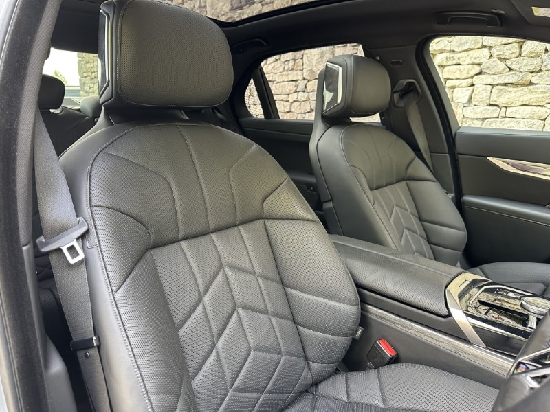 2024 (24) BMW I7 eDrive50 M Sport 5859155