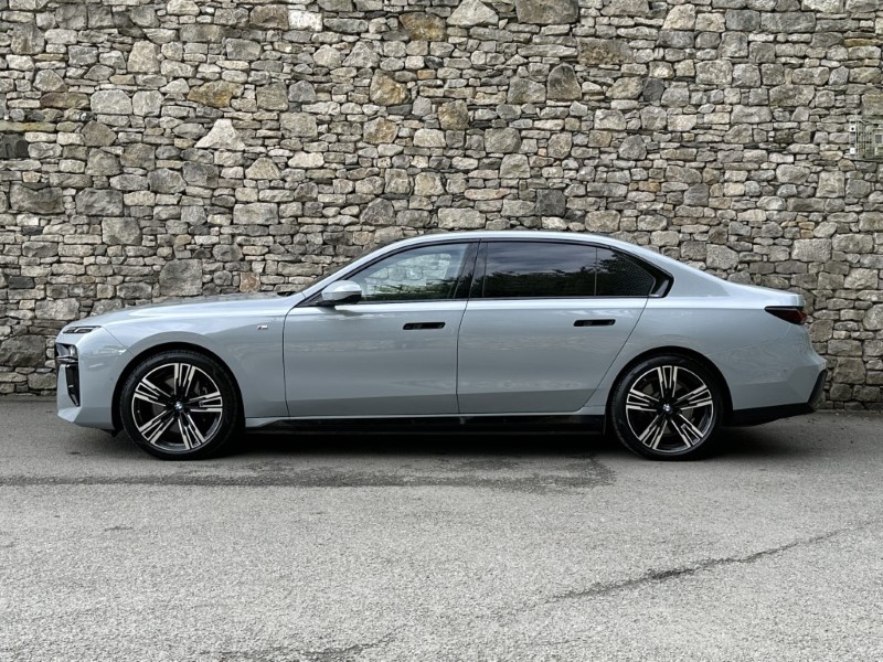 2024 (24) BMW I7 eDrive50 M Sport 5859168