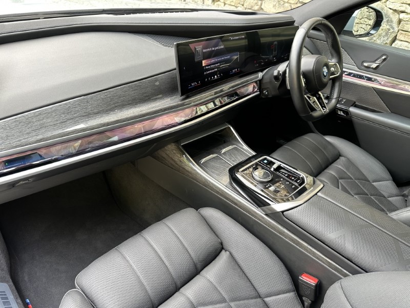 2024 (24) BMW I7 eDrive50 M Sport 5859174