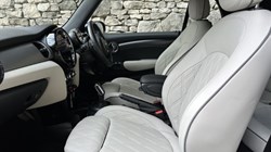 2022 (72) MINI CONVERTIBLE 2.0 Cooper S Exclusive 2dr Auto 5843119