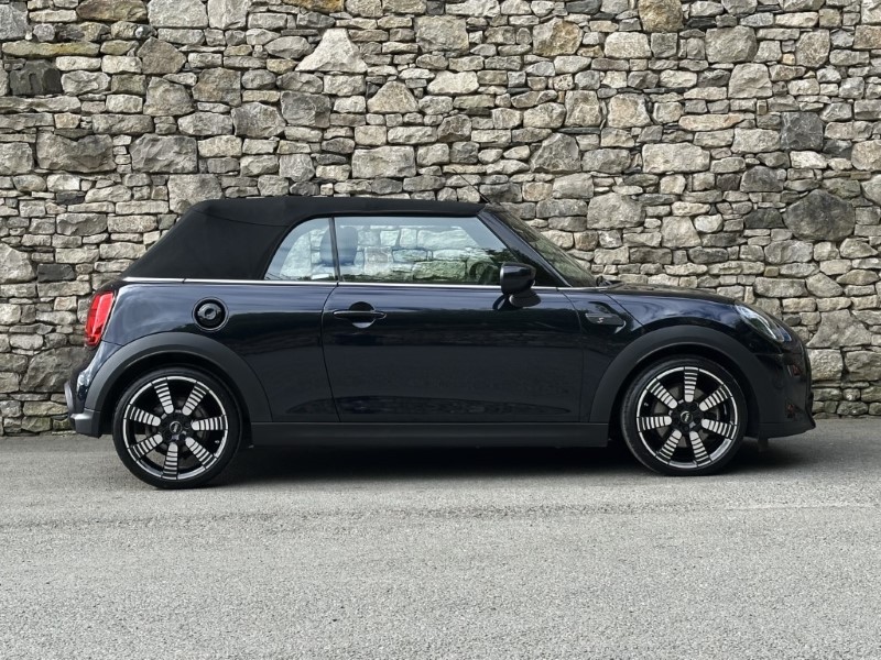 2022 (72) MINI CONVERTIBLE 2.0 Cooper S Exclusive 2dr Auto 5843084