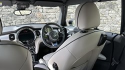 2022 (72) MINI CONVERTIBLE 2.0 Cooper S Exclusive 2dr Auto 5843132