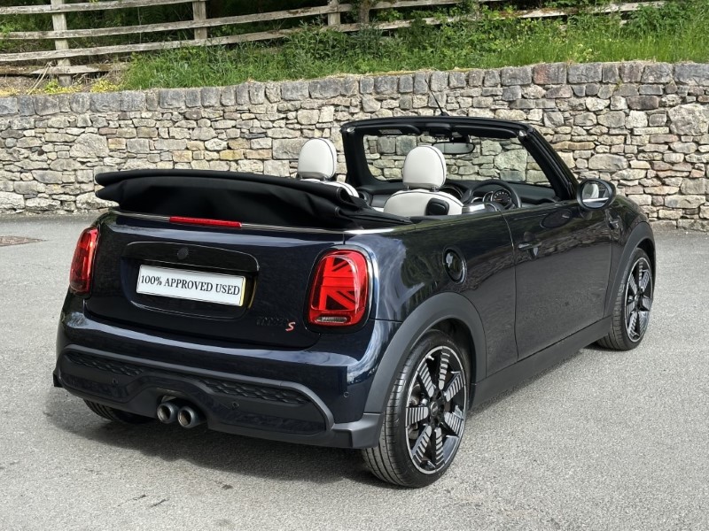 2022 (72) MINI CONVERTIBLE 2.0 Cooper S Exclusive 2dr Auto 5843154
