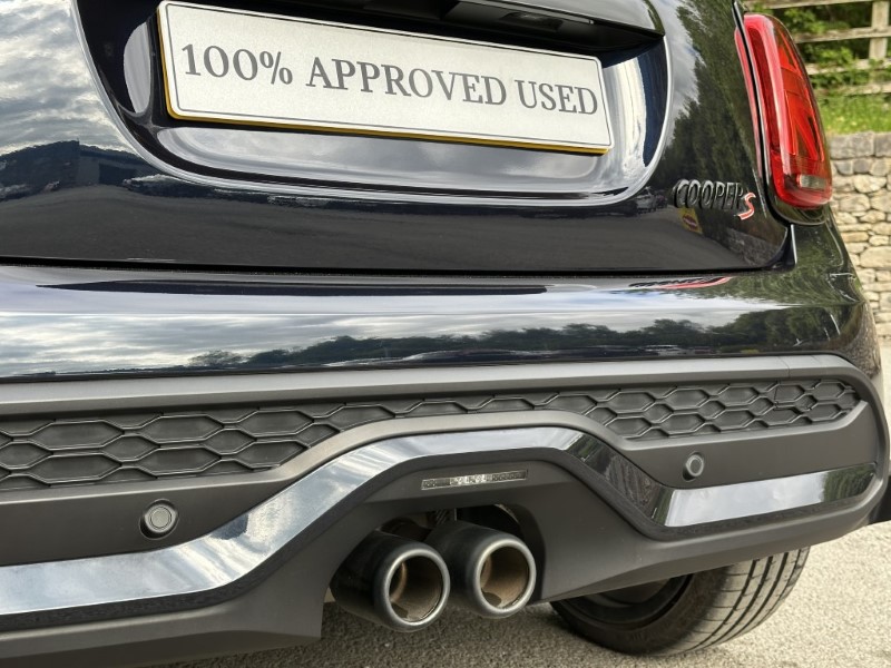 2022 (72) MINI CONVERTIBLE 2.0 Cooper S Exclusive 2dr Auto 5843086