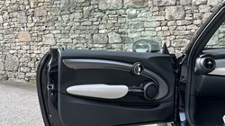 2022 (72) MINI CONVERTIBLE 2.0 Cooper S Exclusive 2dr Auto 5843130