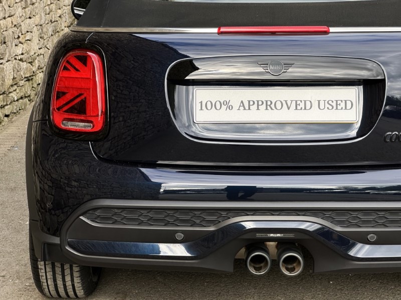 2022 (72) MINI CONVERTIBLE 2.0 Cooper S Exclusive 2dr Auto 5843088