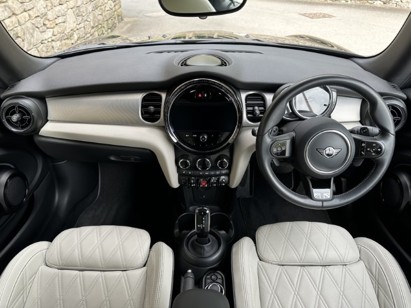 2022 (72) MINI CONVERTIBLE 2.0 Cooper S Exclusive 2dr Auto 5843097