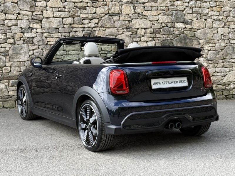 2022 (72) MINI CONVERTIBLE 2.0 Cooper S Exclusive 2dr Auto 5843083