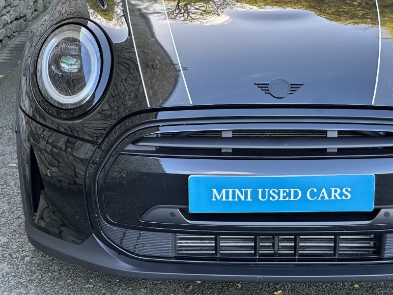 2023 (73) MINI HATCHBACK 1.5 Cooper Exclusive Premium Plus 5dr Auto 5888371