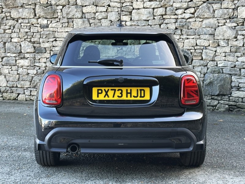 2023 (73) MINI HATCHBACK 1.5 Cooper Exclusive Premium Plus 5dr Auto 5888393