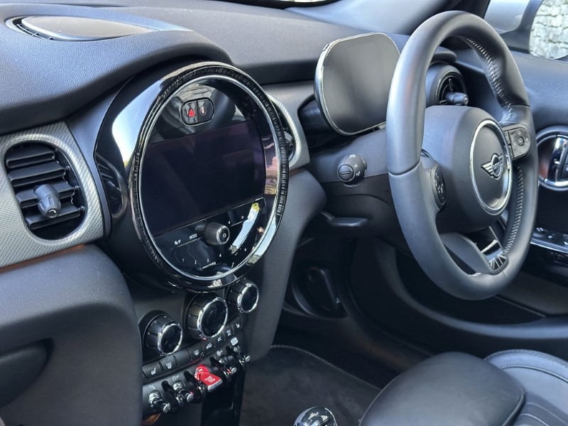 2023 (73) MINI HATCHBACK 1.5 Cooper Exclusive Premium Plus 5dr Auto 5888379
