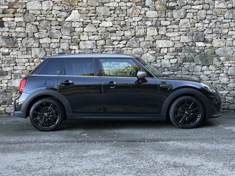 2023 (73) MINI HATCHBACK 1.5 Cooper Exclusive Premium Plus 5dr Auto 5888349
