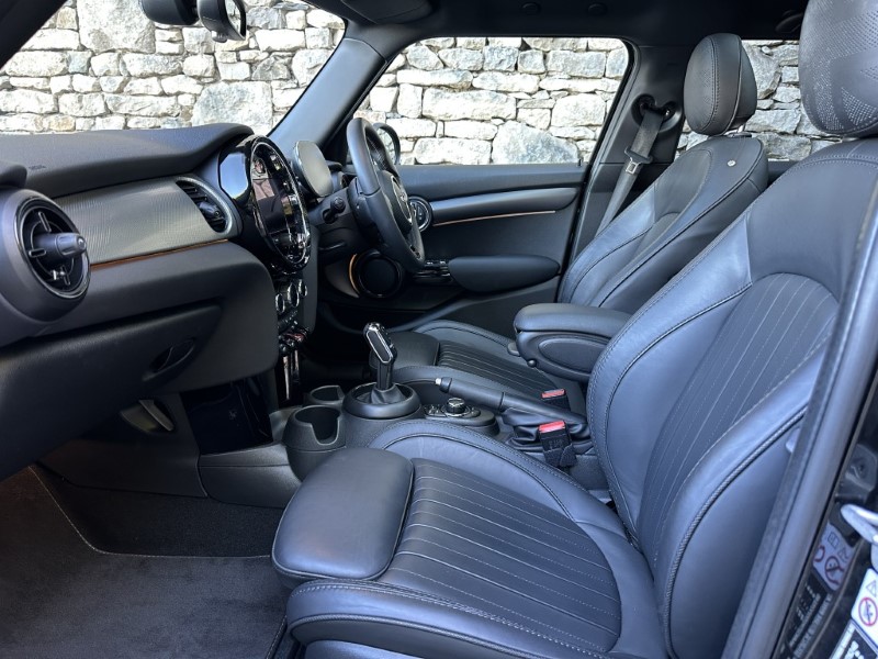 2023 (73) MINI HATCHBACK 1.5 Cooper Exclusive Premium Plus 5dr Auto 5888377