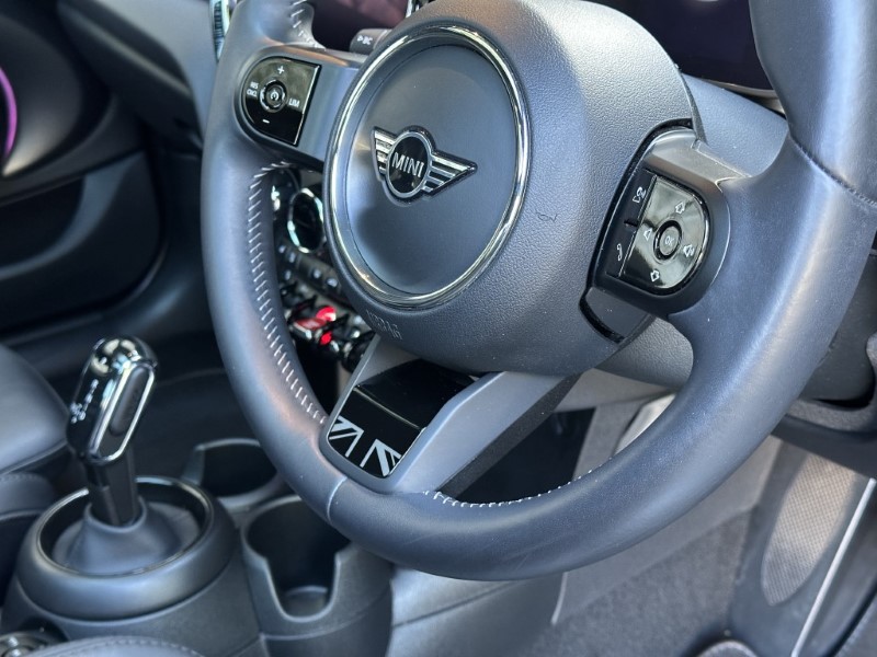 2023 (73) MINI HATCHBACK 1.5 Cooper Exclusive Premium Plus 5dr Auto 5888357