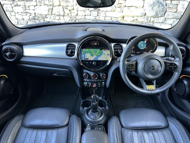 2023 (73) MINI HATCHBACK 1.5 Cooper Exclusive Premium Plus 5dr Auto 5888400